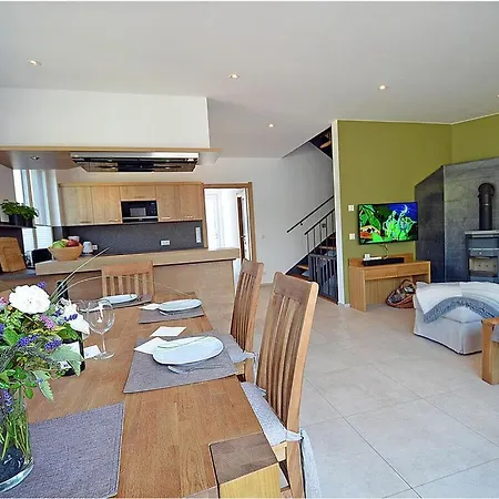 Sea Noise 18a Comfortable Vacation Holiday home Glowe